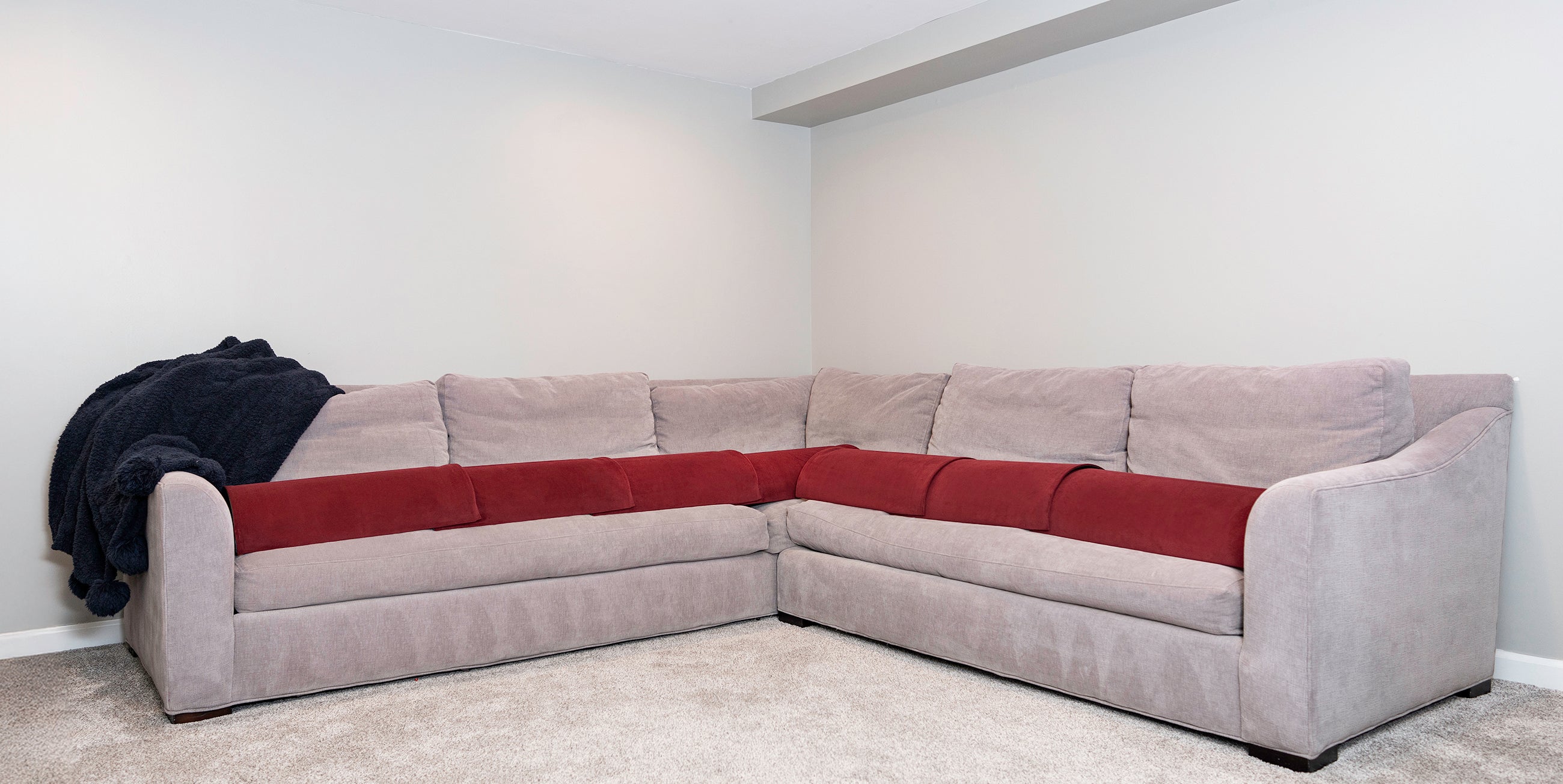 doggofffit_large sectional_protector-berry_cover